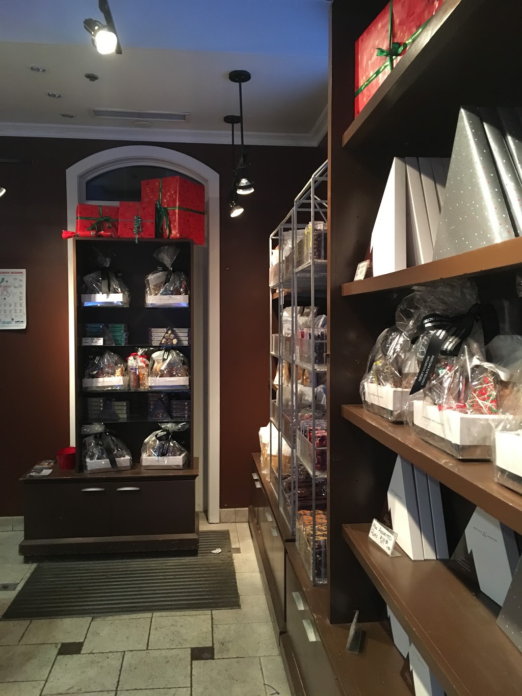 Rocky Mtn Chocolate | 162 Jozo Weider Blvd, The Blue Mountains, ON L9Y 0V2, Canada | Phone: (705) 446-1600