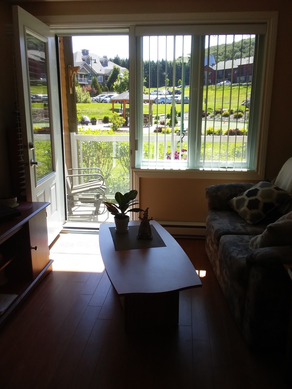 Manoir De La Vallee Inc | 100 Ave du Mont-Molson, Saint-Sauveur, QC J0R 1R6, Canada | Phone: (450) 240-1333