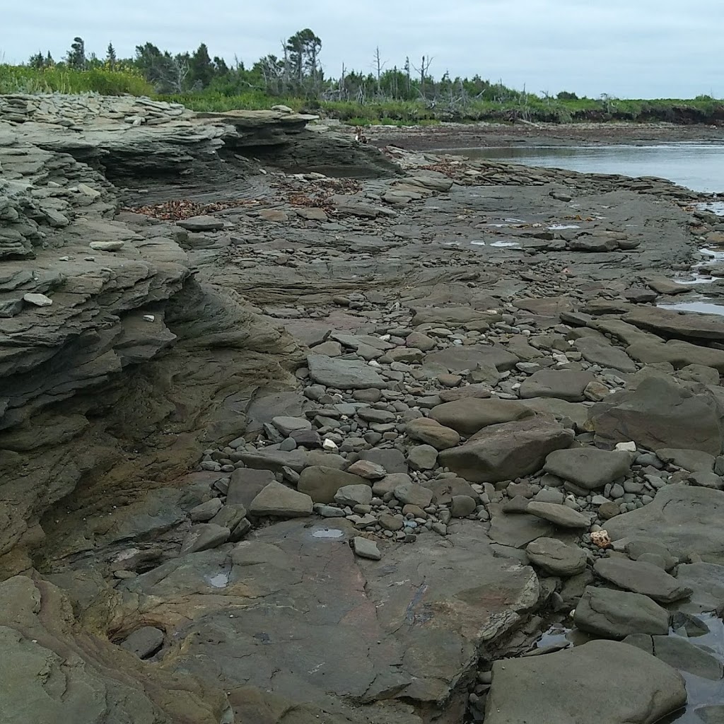 Point Escuminac Lighthouse | Escuminac Point Rd, Escuminac, NB E9A, Canada | Phone: (418) 288-5698