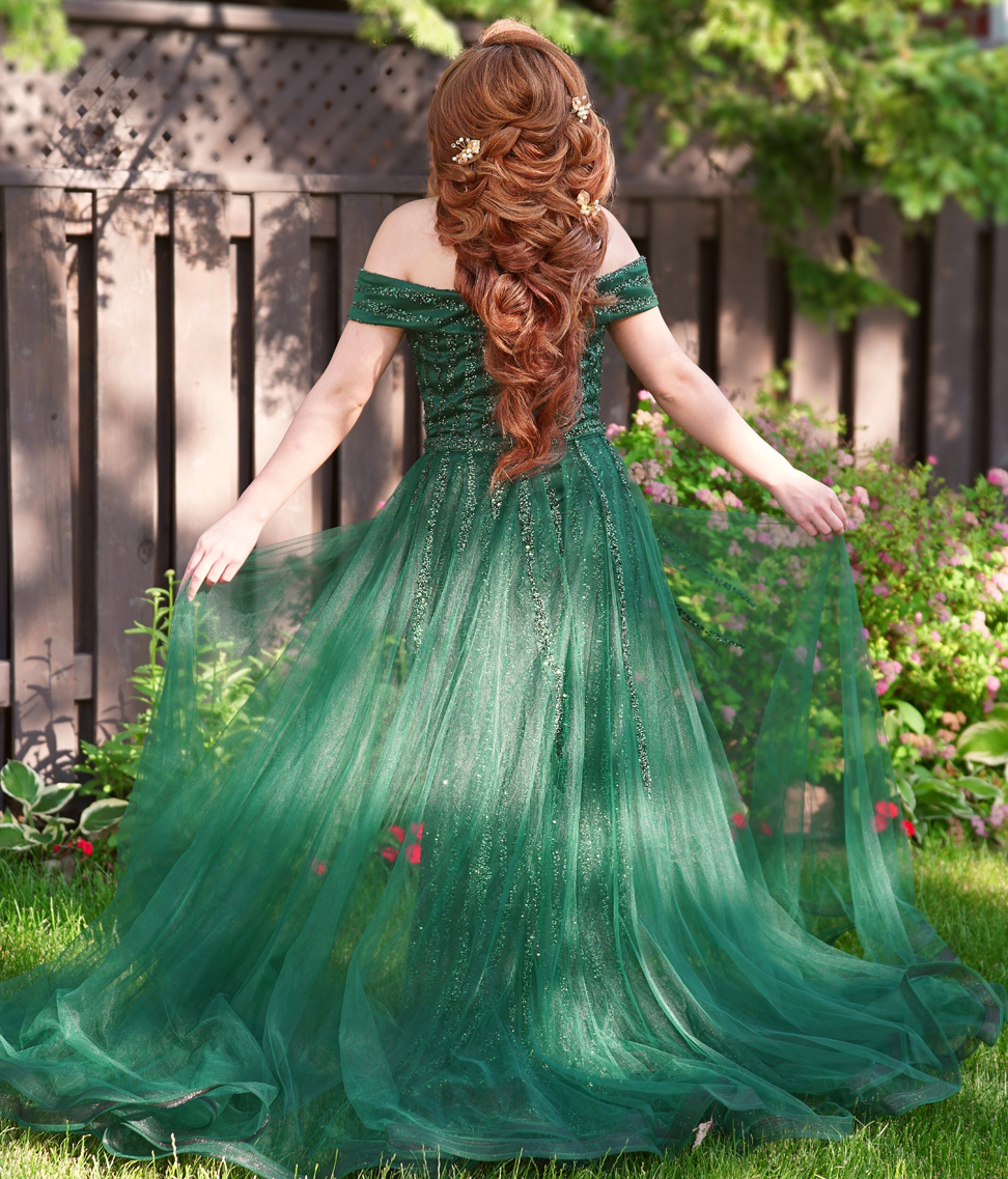 Modest wear | 5120 Dixie Rd unit #5A, Mississauga, ON L4W 4K2, Canada | Phone: (905) 614-0992