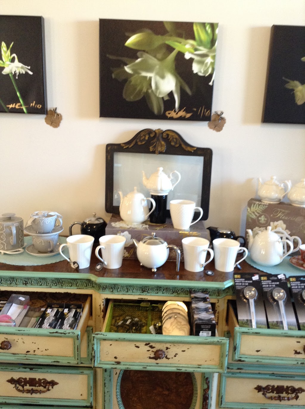 TeaZehri Loose Tea & Gifts | 2109 20 St, Nanton, AB T0L 1R0, Canada | Phone: (587) 737-0060