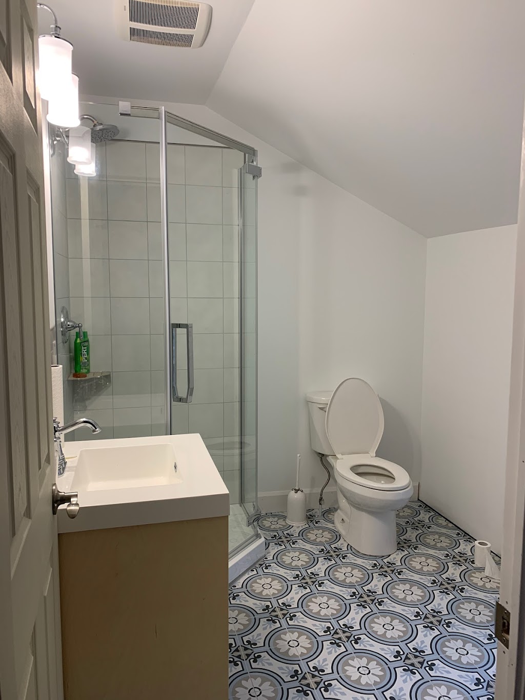 Lemn and Cuie Inc. | 56 Alexander St, Belleville, ON K8N 2H3, Canada | Phone: (613) 403-6400
