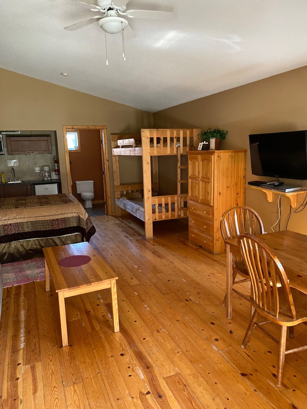 Cow Lake Store and Resort | Township Rd 384, Range Rd 82, AB T0M 0C0, Canada | Phone: (403) 844-2477