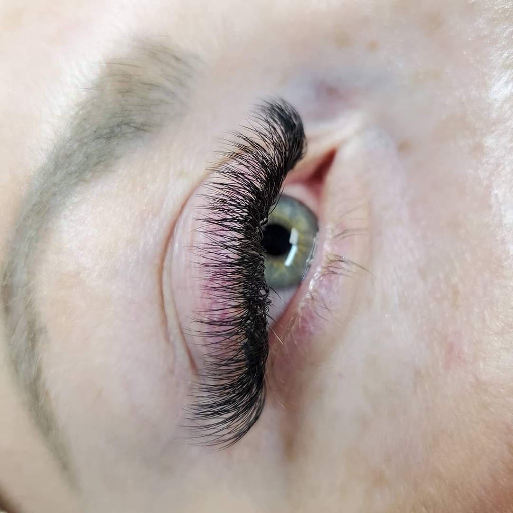 Lashed By Peyton Ashley | 433 4 St, Weyburn, SK S4H 0Y8, Canada | Phone: (306) 842-1229