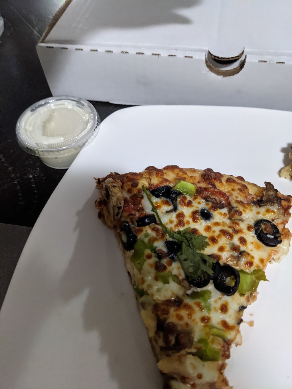 Grabb a pizza | 4369 Brandon Gate Dr, Mississauga, ON L4T 3L5, Canada | Phone: (905) 612-1616