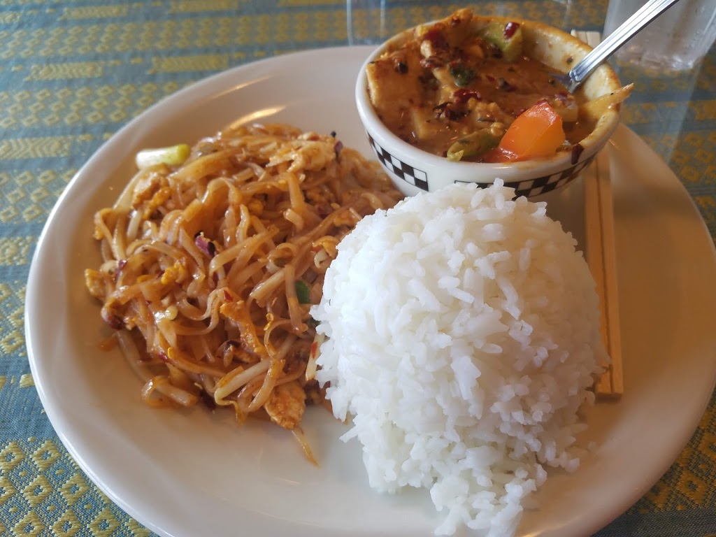 On Rice Thai Cuisine | 209 N Samish Way, Bellingham, WA 98225, USA | Phone: (360) 714-9995
