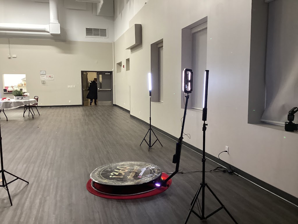i360 Photo Booth | 15 Evanscrest Park NW, Calgary, AB T3R 1V5, Canada | Phone: (403) 612-0459
