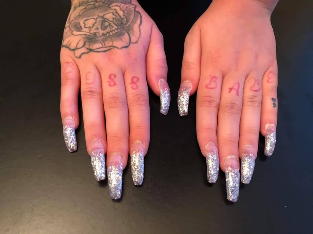 Five Star Salon & Spa | 69 Dunlop St #11, Red Deer, AB T4R 2H6, Canada | Phone: (403) 550-8880
