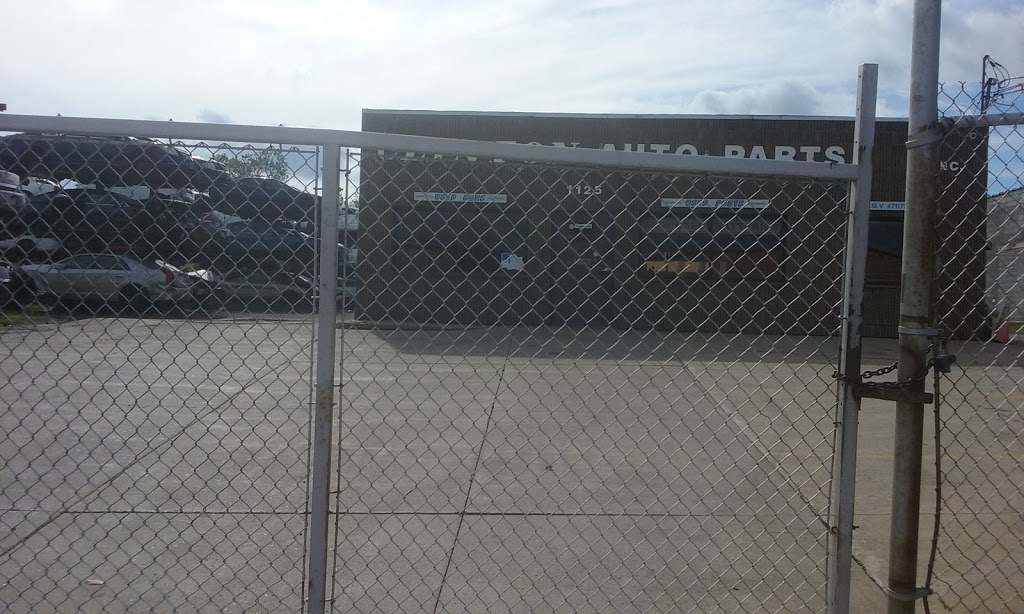 Clinton Auto Parts Inc | 1125 Clinton St, Buffalo, NY 14206, USA | Phone: (716) 856-3016
