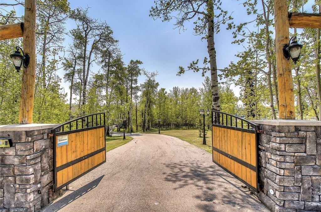 Gerry and Janice Real Estate | 203 Sunpark Plaza SE, Calgary, AB T2S 3H5, Canada | Phone: (403) 874-6220