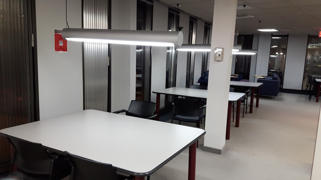 Multiculturelle Public Library of Laval | 1535 Bd Chomedey, Laval, QC H7V 3Z4, Canada | Phone: (450) 978-5995