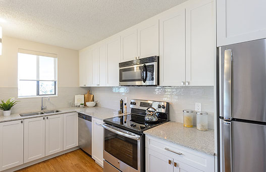 Surrey Village | 9835 King George Blvd, Surrey, BC V3T 5H6, Canada | Phone: (604) 496-0836