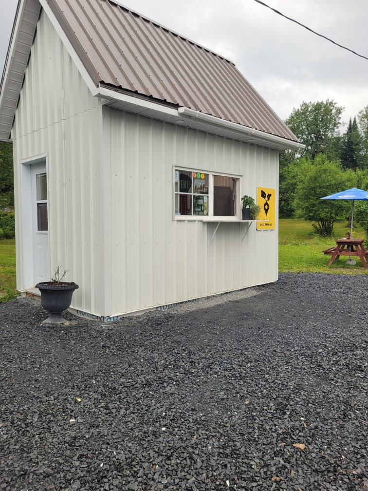Les ruchers LeCam inc. | 173 QC-281, Saint-Camille-de-Lellis, QC G0R 2S0, Canada | Phone: (418) 222-4122