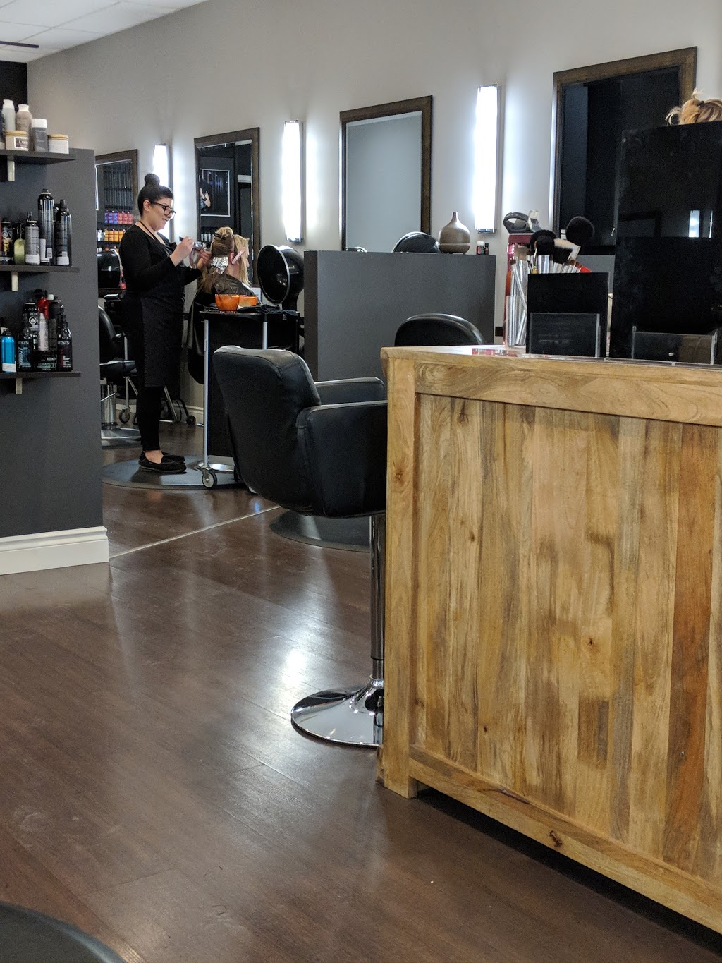 Pure Hair Studio | 645 Westmount Rd E, Kitchener, ON N2E 3S3, Canada | Phone: (519) 744-4211