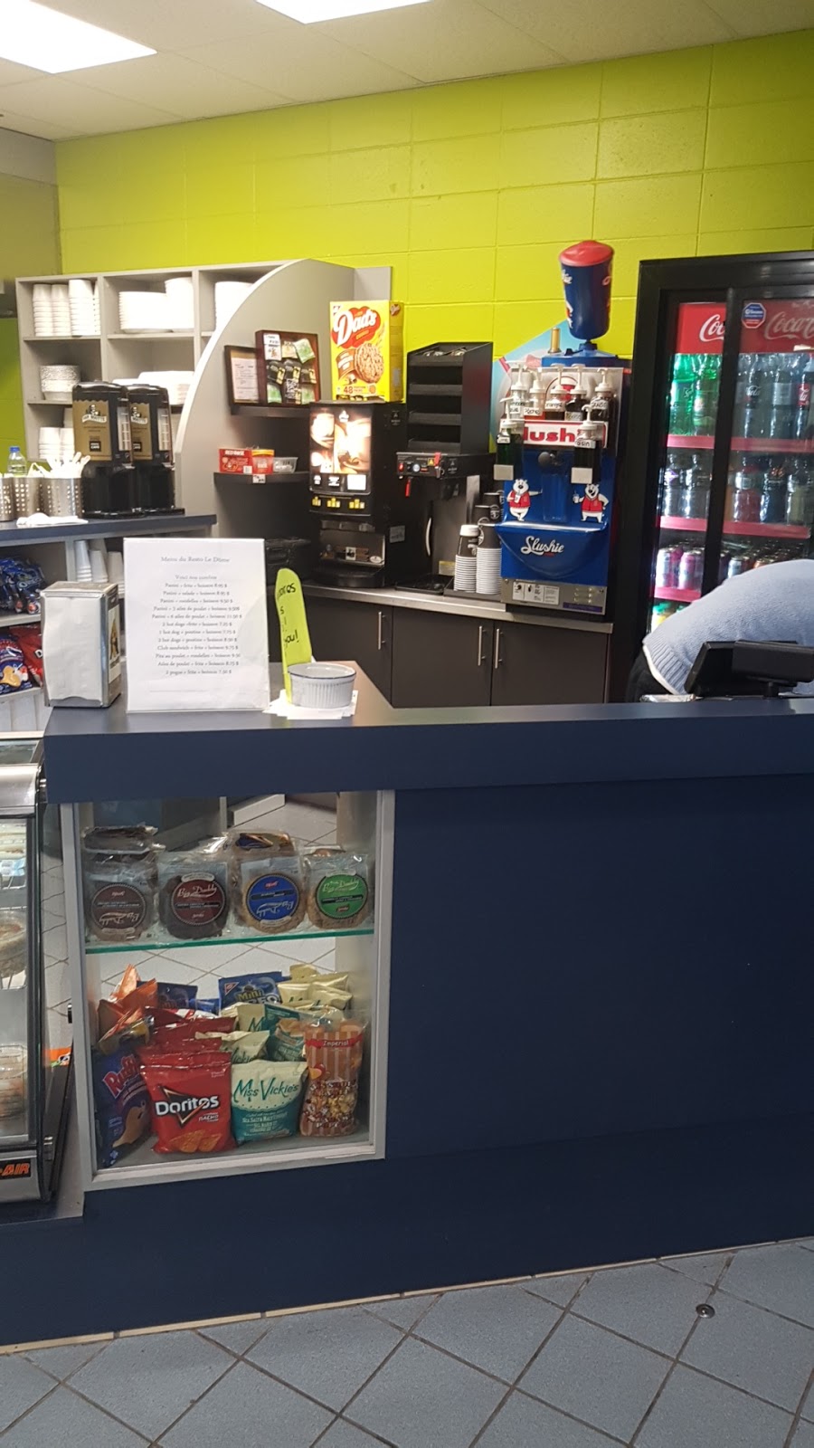 Aquadôme | 1411 Rue Lapierre, LaSalle, QC H8N 2J4, Canada | Phone: (514) 367-6460