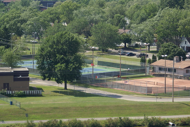 Welland Tennis Club | 45 Hooker St, Welland, ON L3C 5H2, Canada | Phone: (905) 788-1066