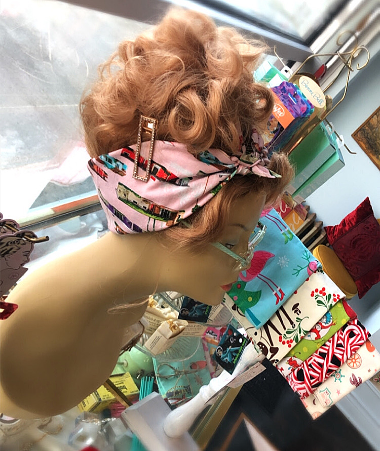 Bobby Pinz Beauty Parlour | 4949 Canoe Pass Way #1802, Tsawwassen, BC V4M 0B2, Canada | Phone: (604) 383-0052