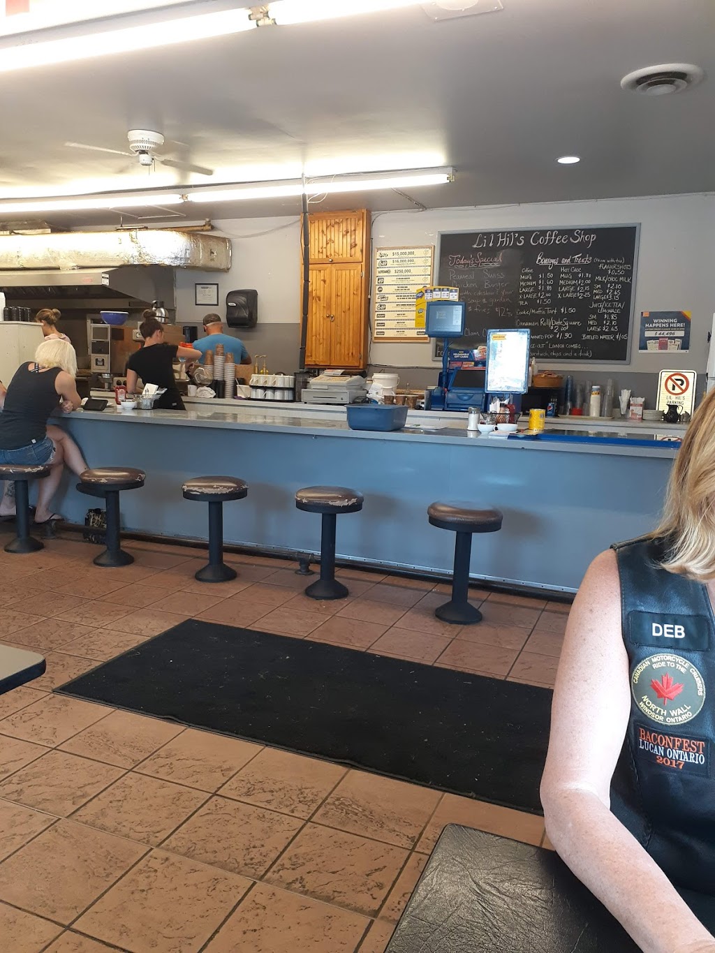 Lil Hils Coffee Shop | 13 Talbot Rd W, Wheatley, ON N0P 2P0, Canada | Phone: (519) 825-7878