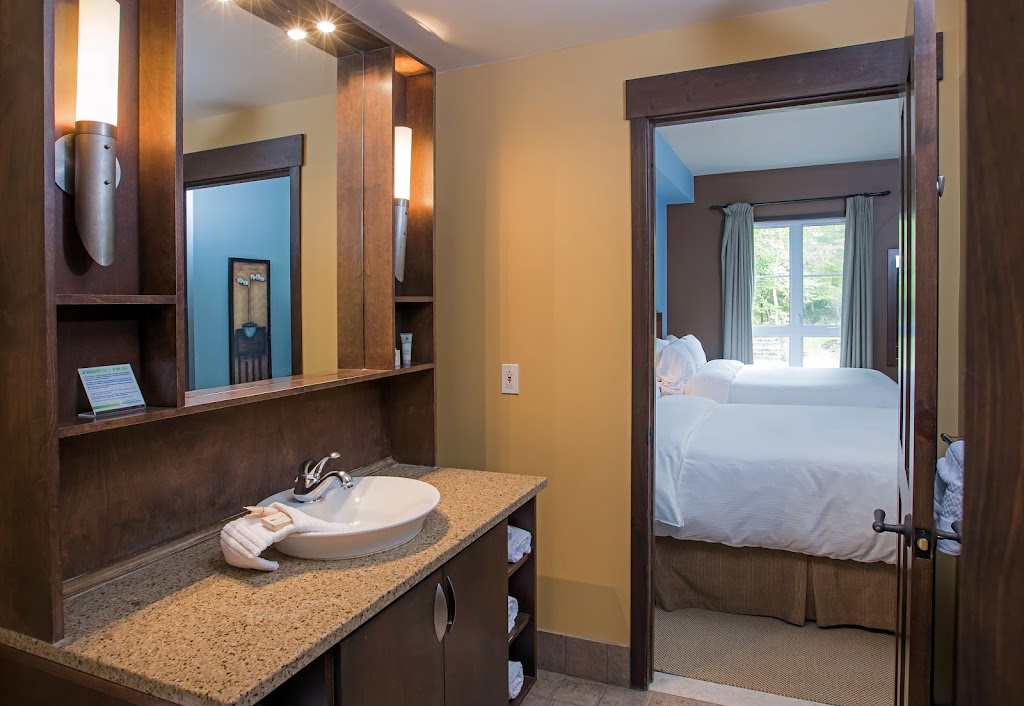 Ermitage du Lac | 150 Chemin du Curé Deslauriers, Mont-Tremblant, QC J8E 1C9, Canada | Phone: (819) 681-2222
