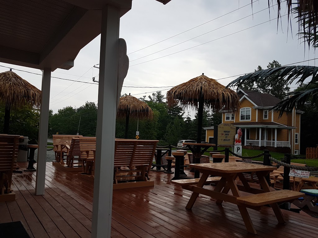 Buffet Steffly | 6245 Rue Émery-Fontaine, Sherbrooke, QC J1N 2R9, Canada | Phone: (819) 864-1601