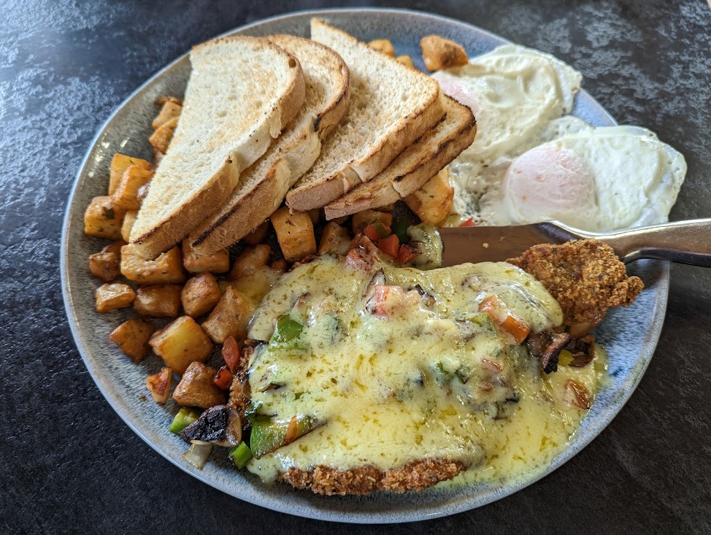 Huckleberrys Family Restaurant | 205 Laurier St, Invermere, BC V0A 1K7, Canada | Phone: (250) 342-3800