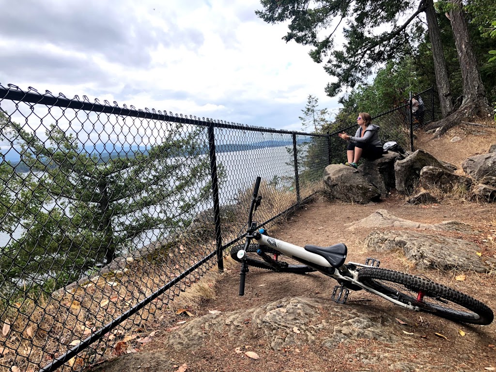Lovers Leap Viewpoint | Galiano Island, BC V0N 1P0, Canada