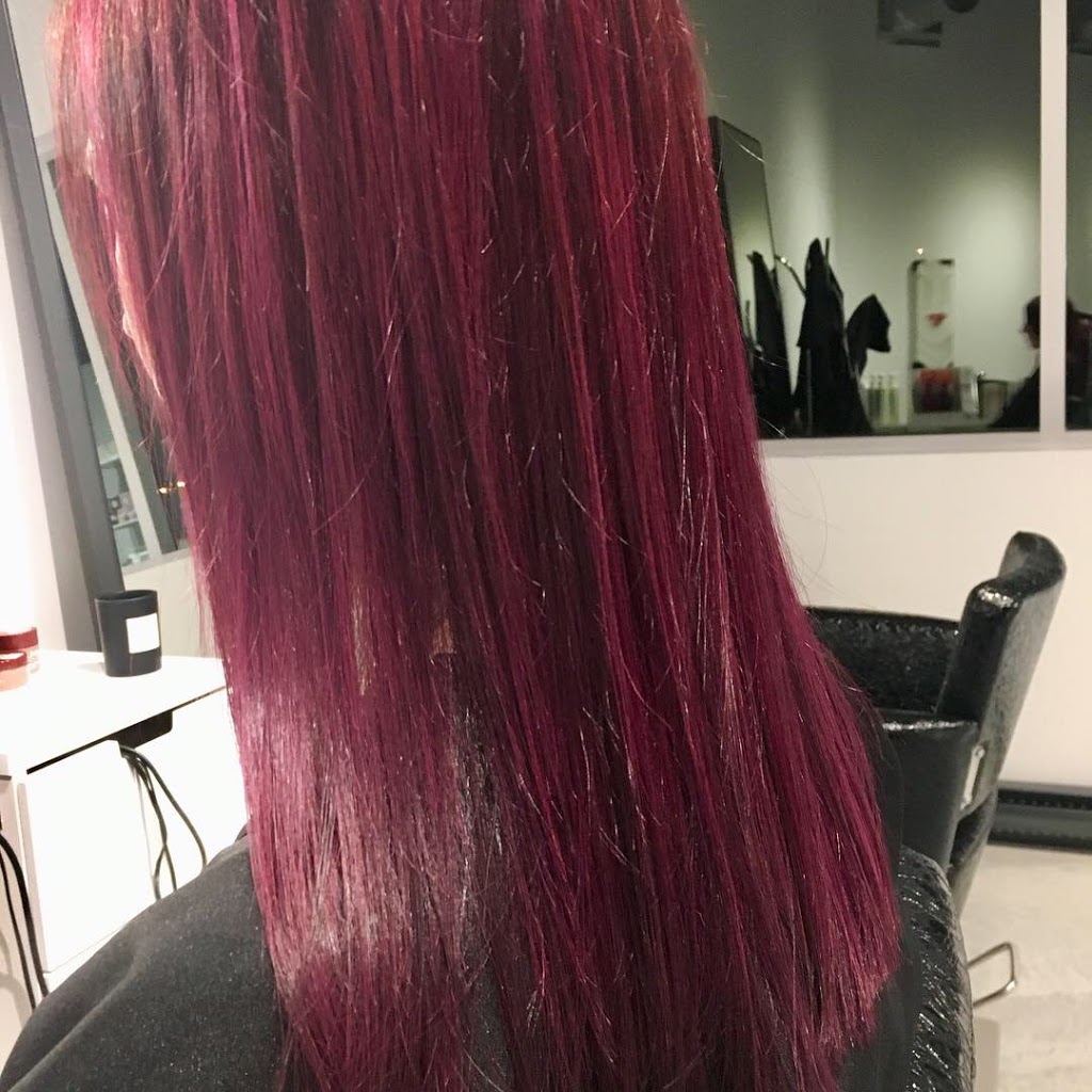 Creation Coiffure Melanie Hbrt | 1352 Boulevard des Chutes, Québec, QC G1C 7C9, Canada | Phone: (418) 661-6085