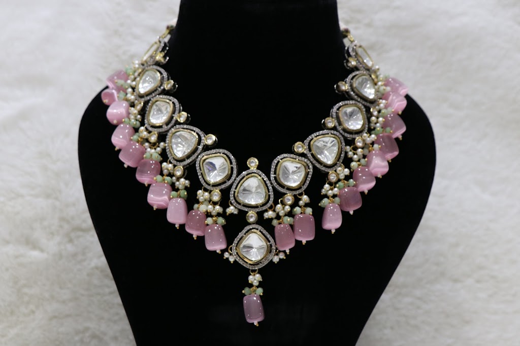 Raghav Jewellers | 11859 River Rd, Surrey, BC V3V 2V9, Canada | Phone: (778) 318-0081