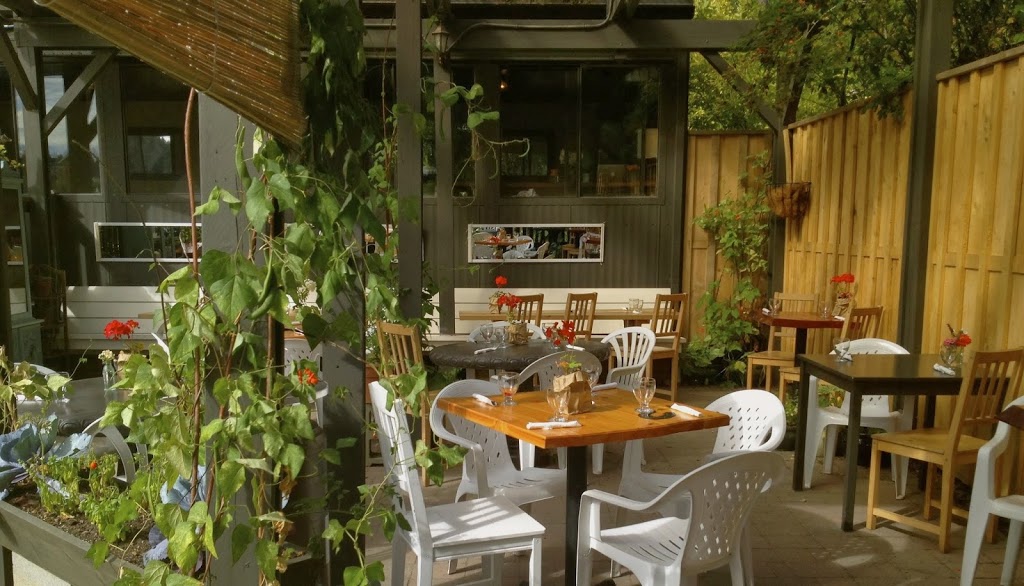 Charlotte & the Quail | 505 Quayle Rd, Victoria, BC V9E 2J7, Canada | Phone: (250) 590-6346