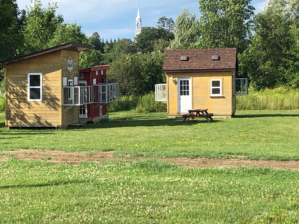 Island Paradise Loft | 502 Mary Anne Lane, Mask Island Dr, Barrys Bay, ON K0J 1B0, Canada | Phone: (613) 756-6674