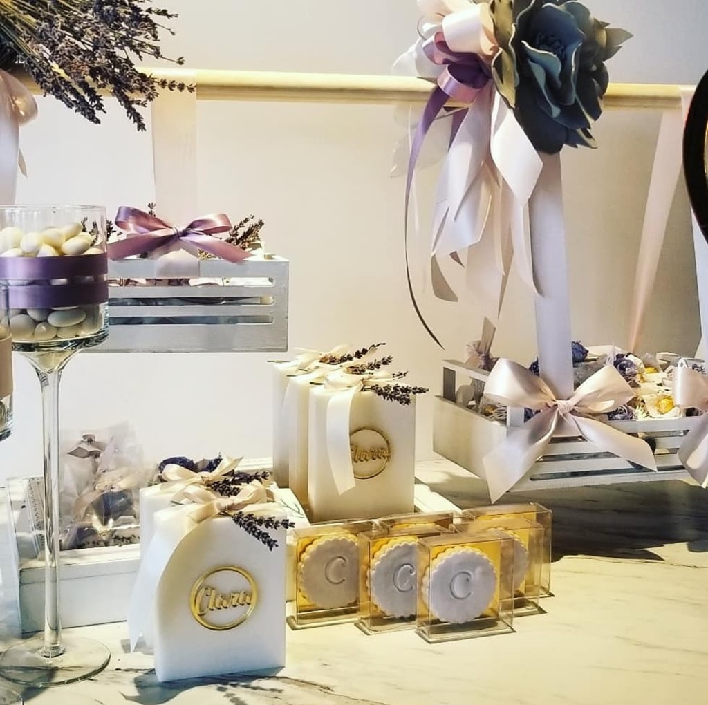 Lelili Fleurs | 709 Boulevard Curé-Labelle, Laval, QC H7V 2T8, Canada | Phone: (450) 687-7778