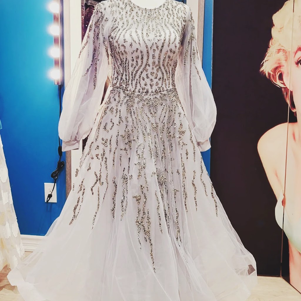 Aseel Dresses | 5343 Tenth Line W, Mississauga, ON L5M 0V8, Canada | Phone: (437) 269-6511