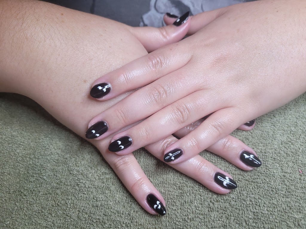 Marmora Spa and Nails | 4 Forsyth St, Marmora, ON K0K 2M0, Canada | Phone: (613) 922-5726