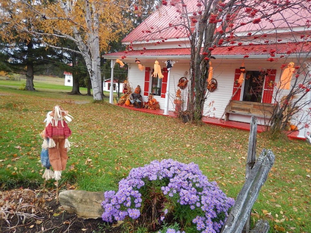 Gîte à la Vieille École | 5762 Chemin St Martin, La Baie, QC G7B 3N9, Canada | Phone: (418) 544-5094