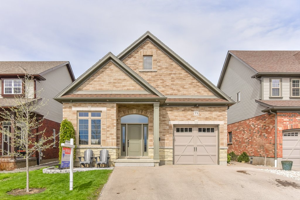 Sheena Lamont - RE/MAX Real Estate Centre Inc. | 1499 Gordon St, Guelph, ON N1L 1C9, Canada | Phone: (519) 831-4772