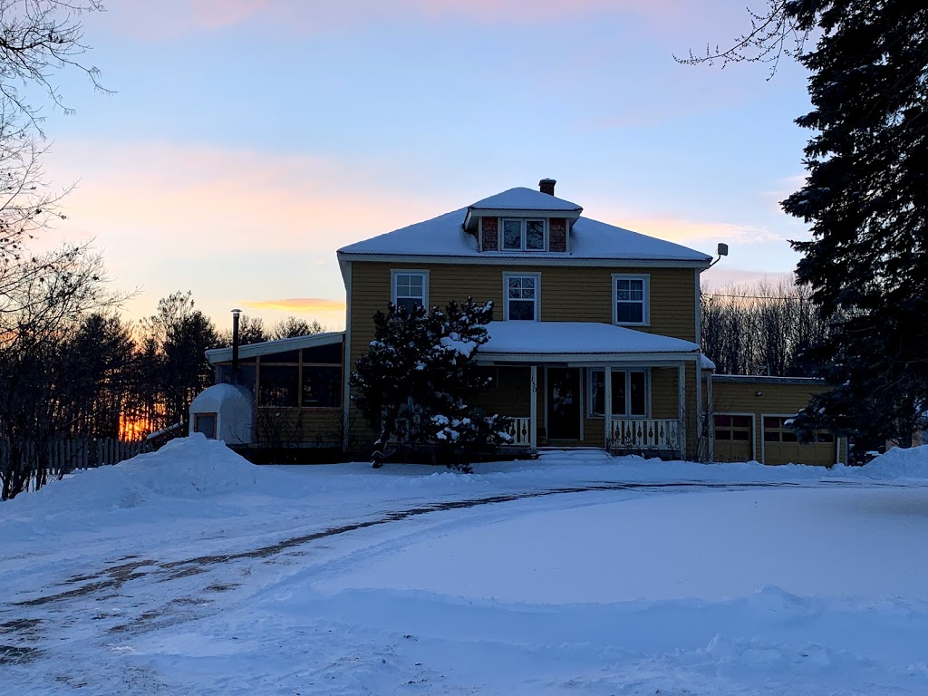 Vignoble les Pervenches | 150 Chemin Boulais, Farnham, QC J2N 2P9, Canada | Phone: (450) 293-8311