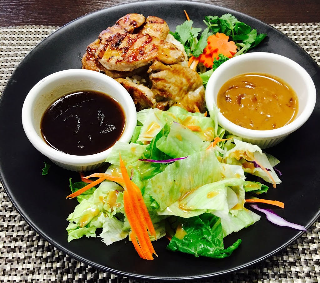 Chandara House - Authentic Thai Cuisine | 655 Front St STE 10, Lynden, WA 98264, USA | Phone: (360) 393-3068