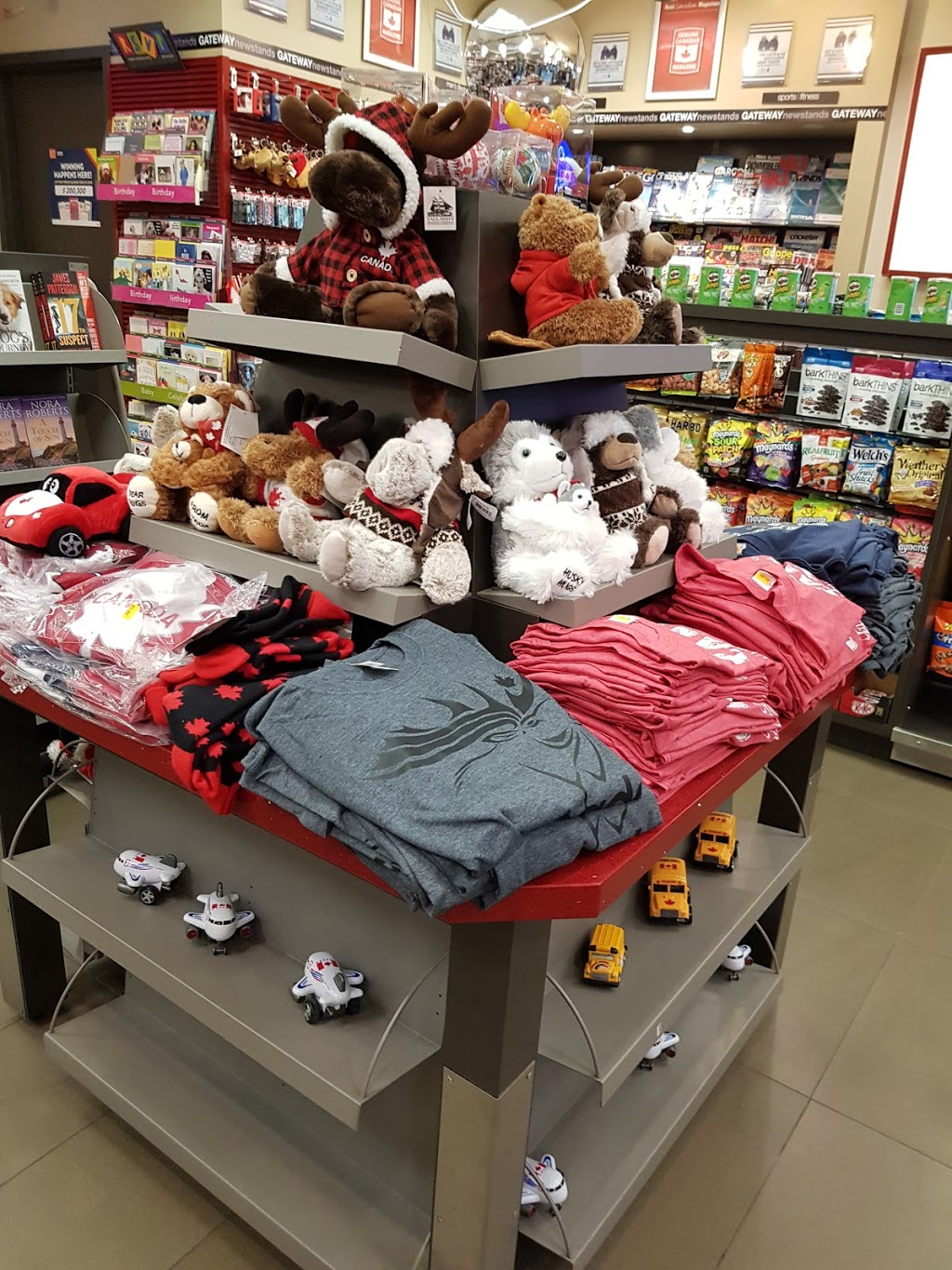 Gateway Newstands | 181 Bay St, Toronto, ON M5J 2T3, Canada | Phone: (416) 363-2242