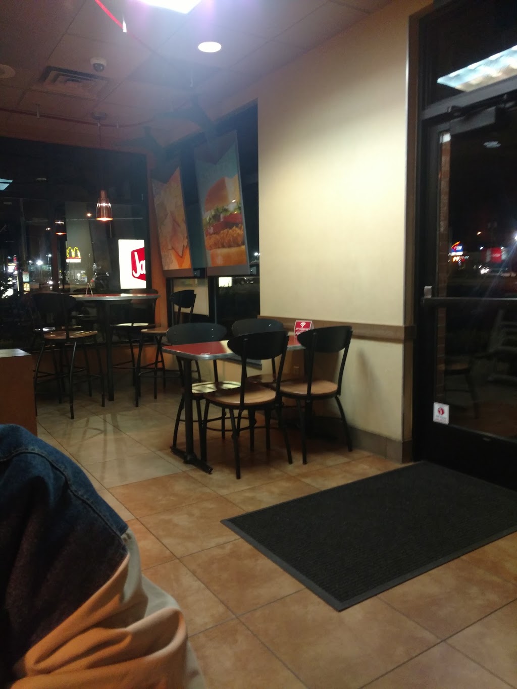 Jack in the Box | 8083 WA-539, Lynden, WA 98264, USA | Phone: (360) 354-6679