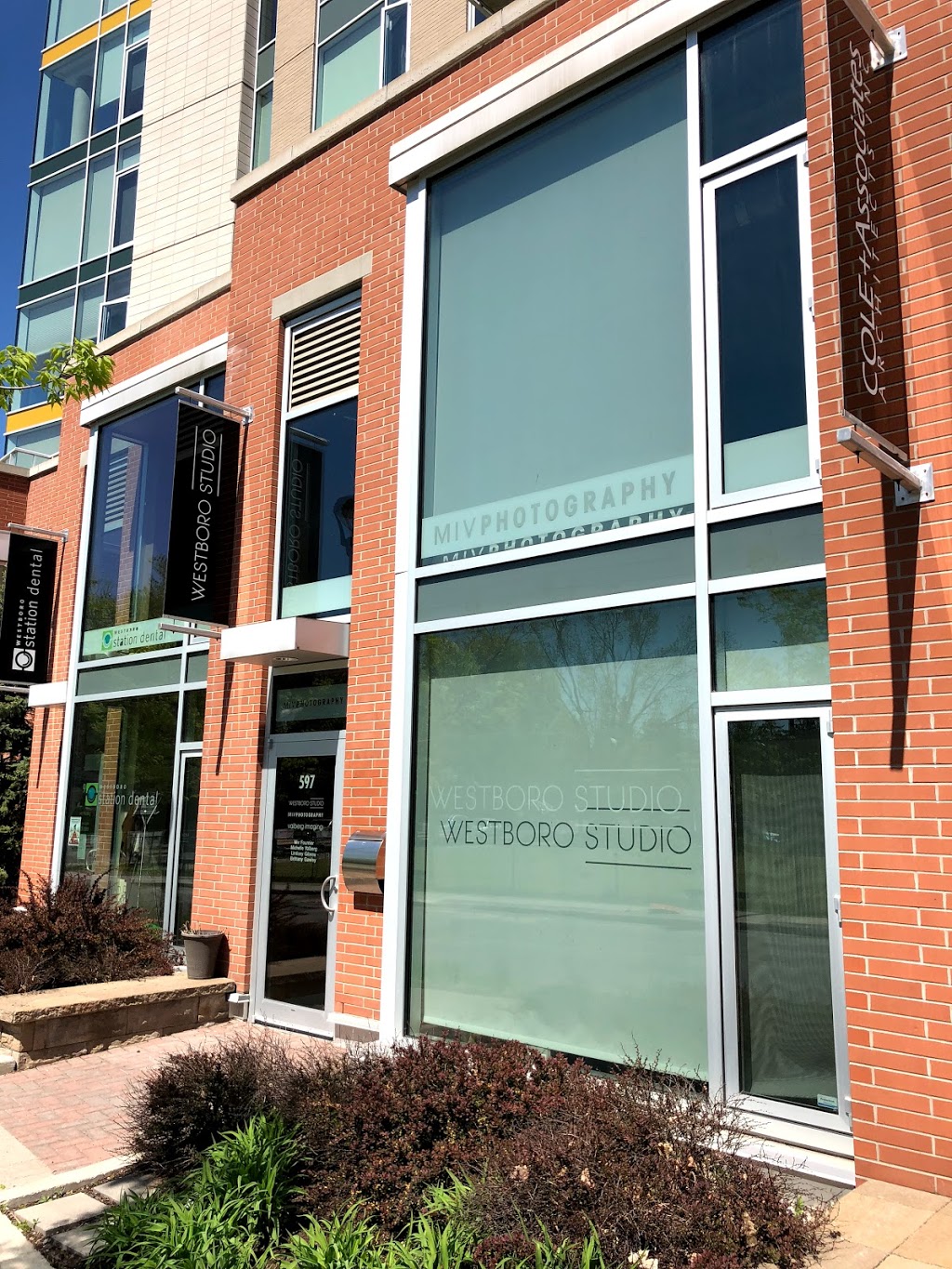 Westboro Studio | 597 Byron Ave, Ottawa, ON K2A 4H7, Canada