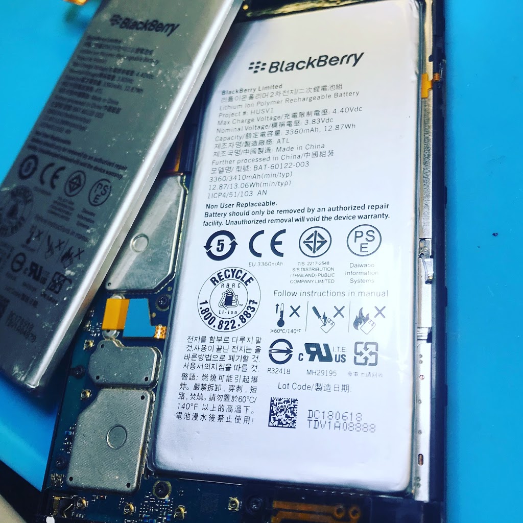 Maple Cell Phone and Laptop Repair Services Center in Richmond H | 9212 Yonge St, Richmond Hill, ON L4C 7A2, Canada | Phone: (416) 587-7105