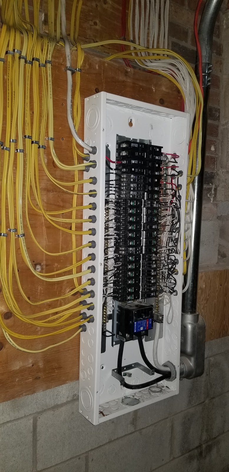 CIVIL ELECTRIC Inc. | 7 Coranto Way, Woodbridge, ON L4H 3L8, Canada | Phone: (416) 700-9474