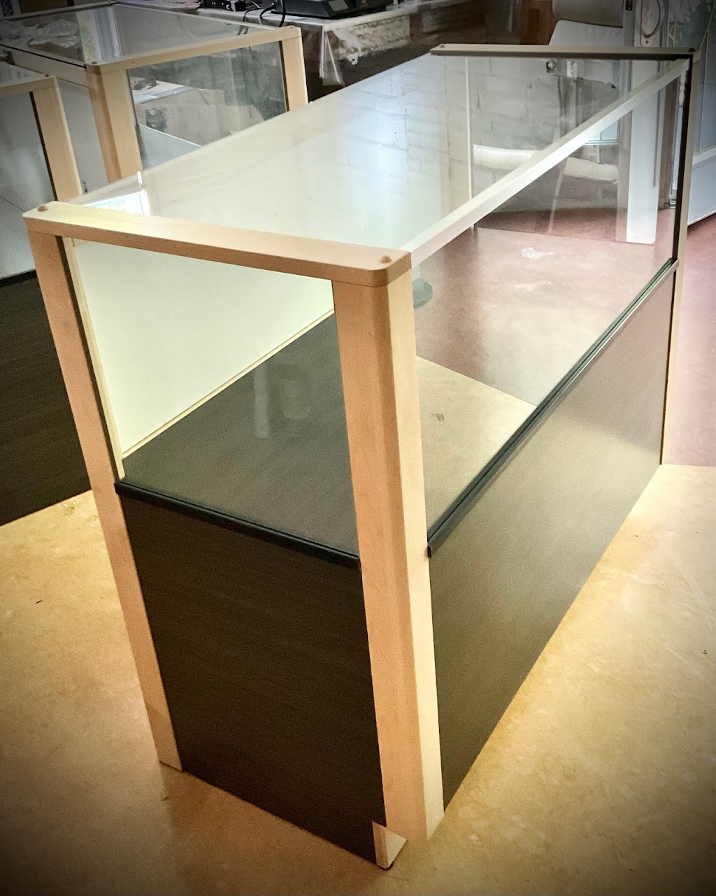Petronici design | 8 Rue Saint-Hippolyte, Salaberry-de-Valleyfield, QC J6S 4B5, Canada | Phone: (450) 631-1362