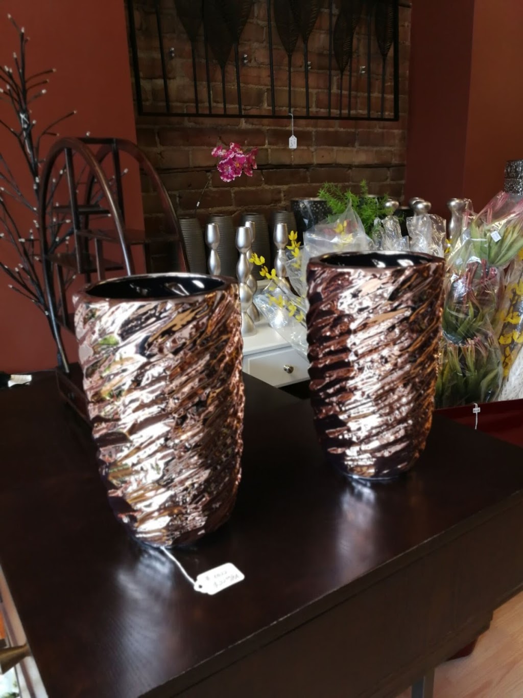PopDecor | 33 Main St N, Moose Jaw, SK S6H 0V8, Canada | Phone: (639) 999-7998