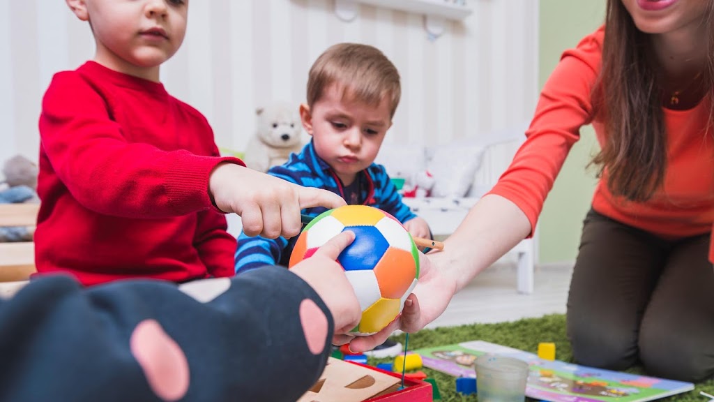 Sunvalley Kids Montessori Queensland | 950 Queensland Dr SE Unit 406, Calgary, AB T2J 6J4, Canada | Phone: (403) 278-2266