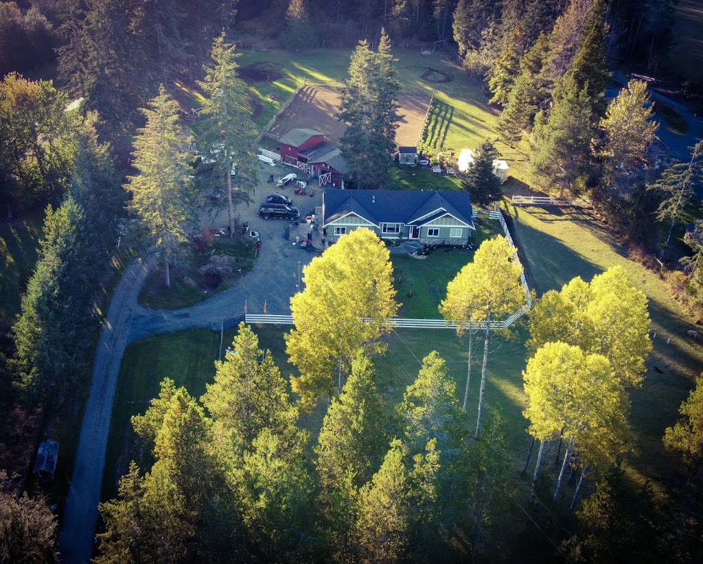 Island Aspect Photography and Design | 674 Foster Dr, Parksville, BC V9P 1A8, Canada | Phone: (250) 240-3475