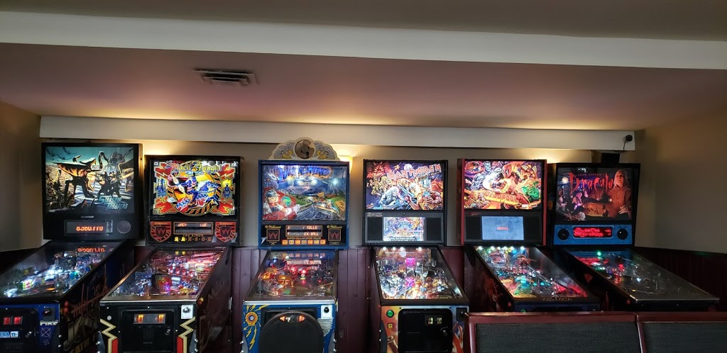 Theo Bills Restaurant and Lounge | 530 Victoria Ave E, Regina, SK S4N 0N7, Canada | Phone: (306) 775-2455