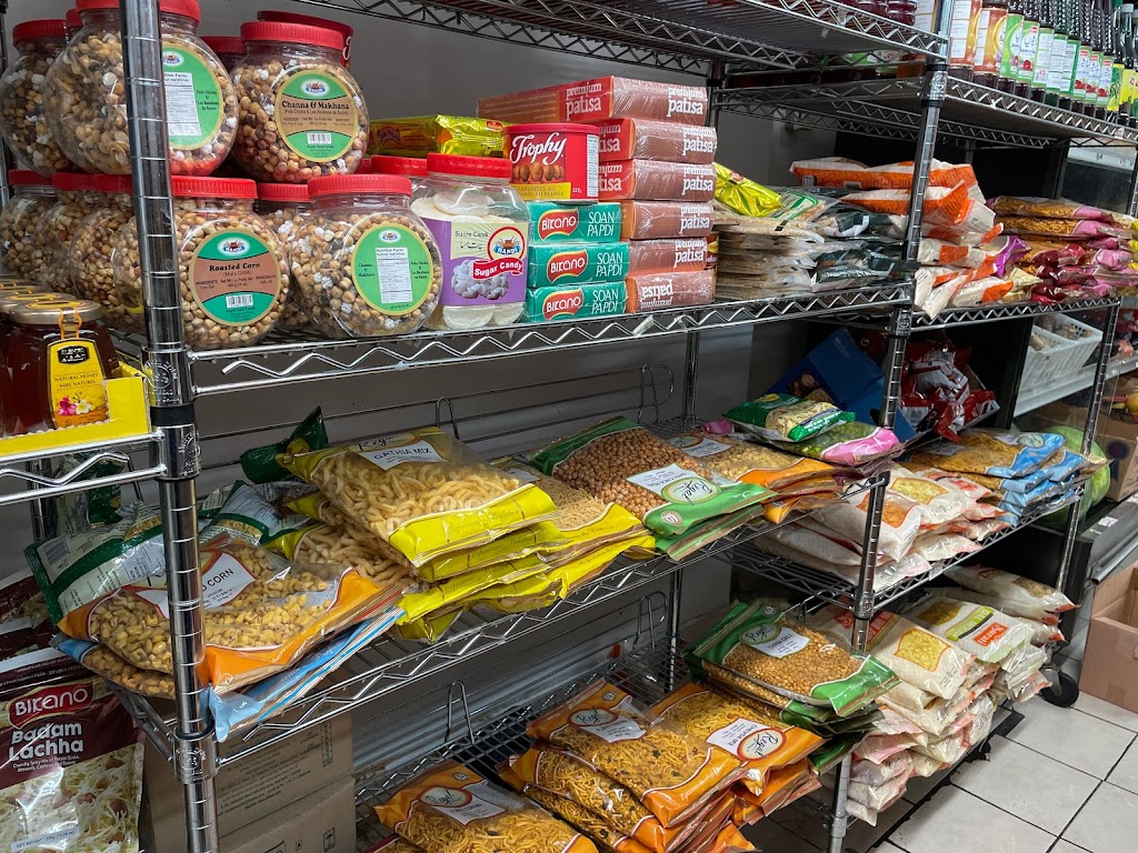 Nouveau Marche Tahoor | 1740 Rue DOxford, Saint-Laurent, QC H4L 1B6, Canada | Phone: (514) 745-2045