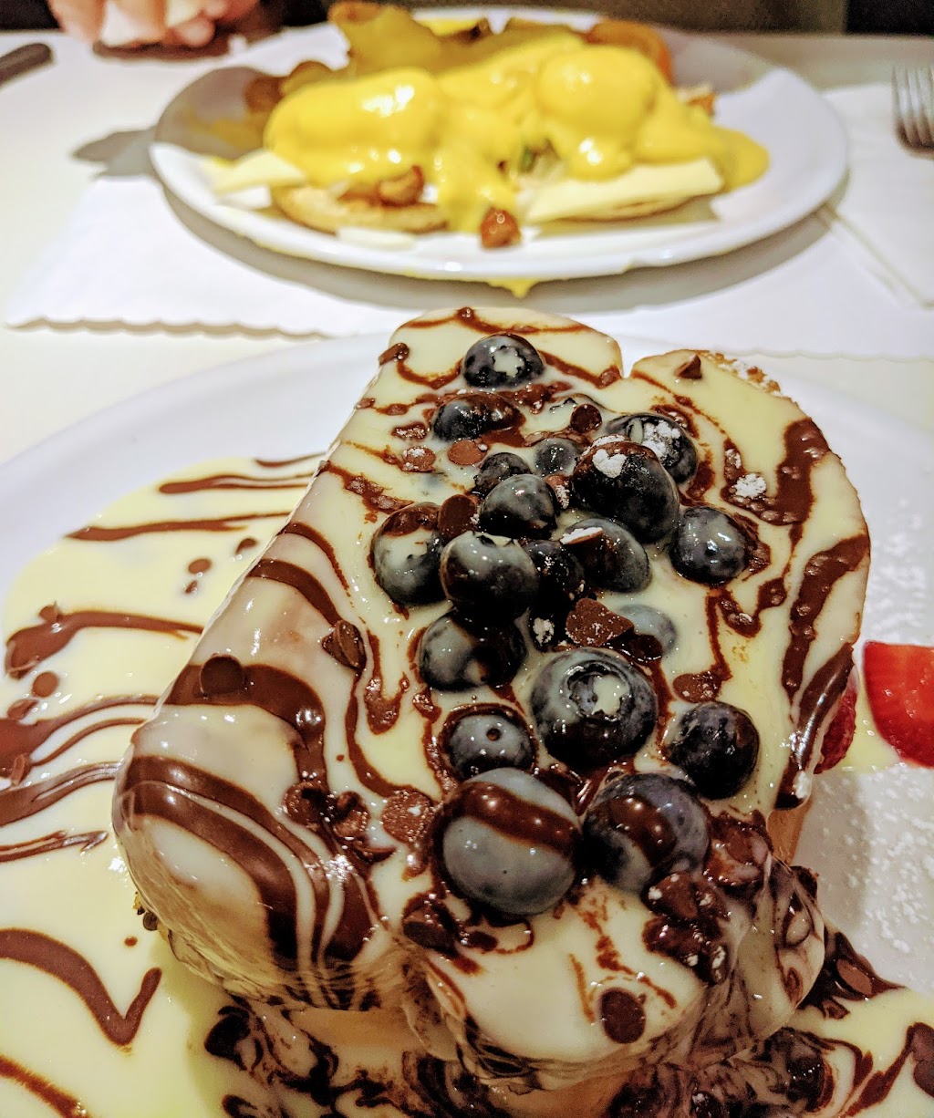 Eggsquis | 1270 A. Duplessis, Québec, QC G2G 2B5, Canada | Phone: (418) 877-5554