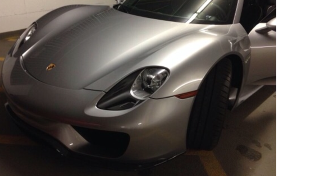 J R Body Shop | 50 Jamie Av, Nepean, ON K2E 6T6, Canada | Phone: (613) 224-6116